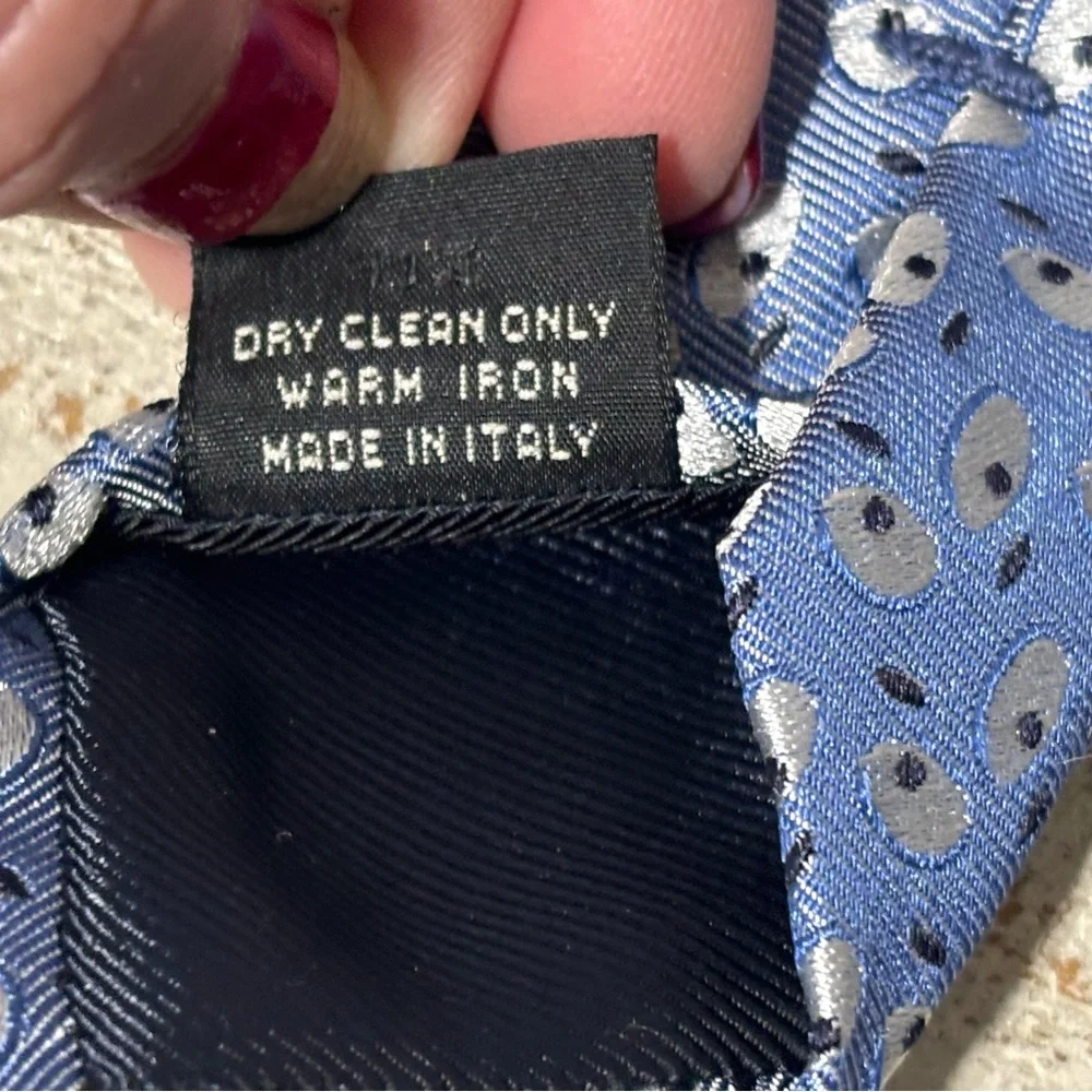 Ermenegildo Zegna “All Eyes” 100% Silk Italian Tie - Picture 4 of 4